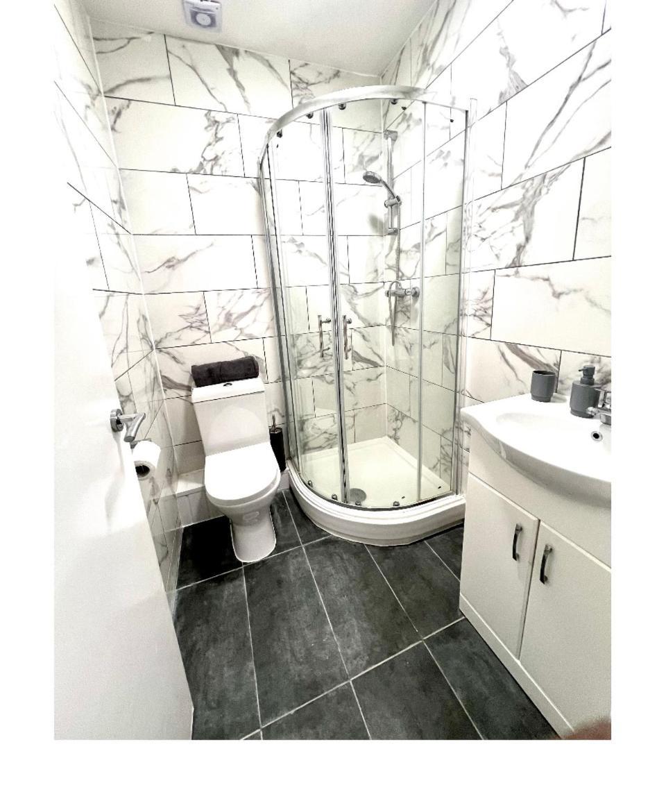 Central Locations 1 Bed Apartments Sleeps 4 Londres Exterior foto